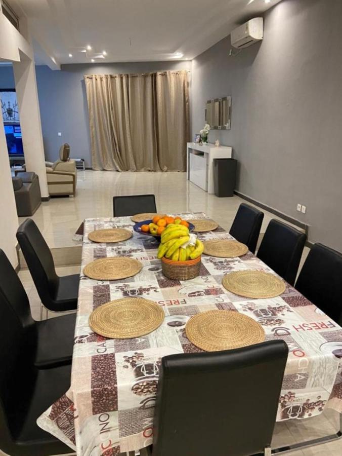 Saly - Villa Kage 6 Chambres -Clim-Wifi-Eau Chaude-Billard-Babyfoot-Ping Pong-Canal - Electricite Non Comprise ภายนอก รูปภาพ
