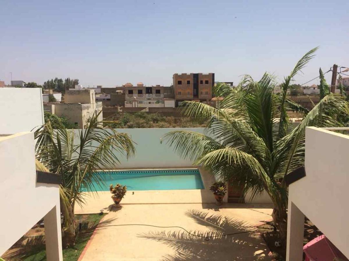 Saly - Villa Kage 6 Chambres -Clim-Wifi-Eau Chaude-Billard-Babyfoot-Ping Pong-Canal - Electricite Non Comprise ภายนอก รูปภาพ