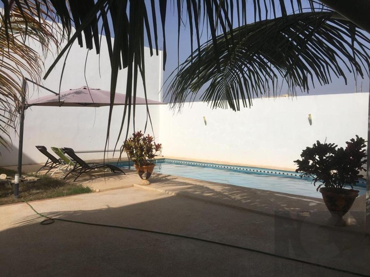 Saly - Villa Kage 6 Chambres -Clim-Wifi-Eau Chaude-Billard-Babyfoot-Ping Pong-Canal - Electricite Non Comprise ภายนอก รูปภาพ