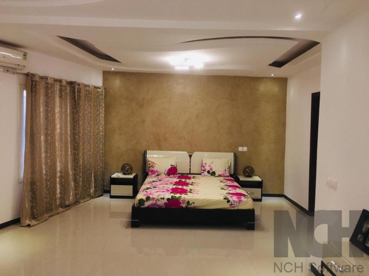 Saly - Villa Kage 6 Chambres -Clim-Wifi-Eau Chaude-Billard-Babyfoot-Ping Pong-Canal - Electricite Non Comprise ภายนอก รูปภาพ
